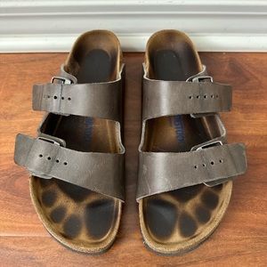Birkenstock Arizona leather men’s size 9 (narrow)